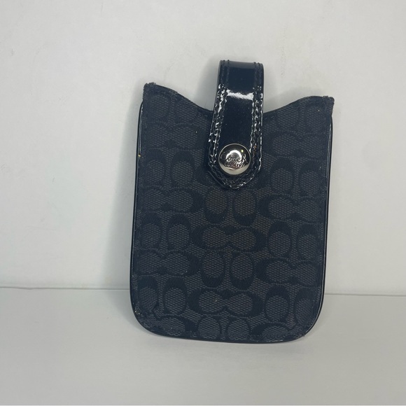 Coach Pouch * - Picture 1 of 5